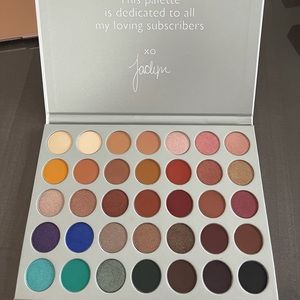Brand New❗️ Morphe Jaclyn Hill Palette 🎨